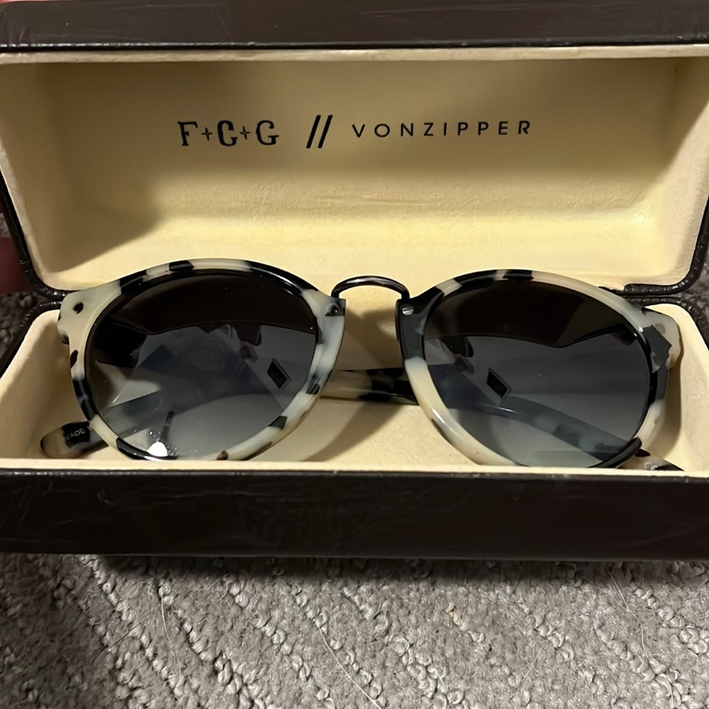 Vonzipper Stax Sunglasses